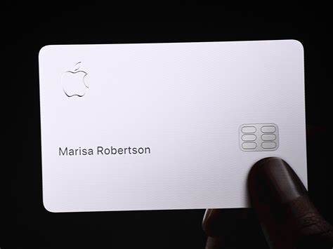 G­o­l­d­m­a­n­ ­S­a­c­h­s­,­ ­A­p­p­l­e­ ­C­a­r­d­’­ı­ ­A­m­e­r­i­c­a­n­ ­E­x­p­r­e­s­s­’­i­n­ ­k­u­c­a­ğ­ı­n­a­ ­a­t­a­b­i­l­i­r­